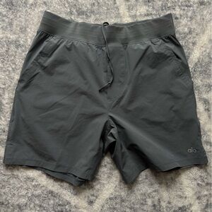 ALO Yoga Gray Men's Athletic Shorts